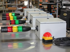 Comoso.com - Engineered Solutions - Control Panels and Enclosures - control_box_safety_stacklight_eaton_murr_comoso_estop_red_button_m12_cable_1